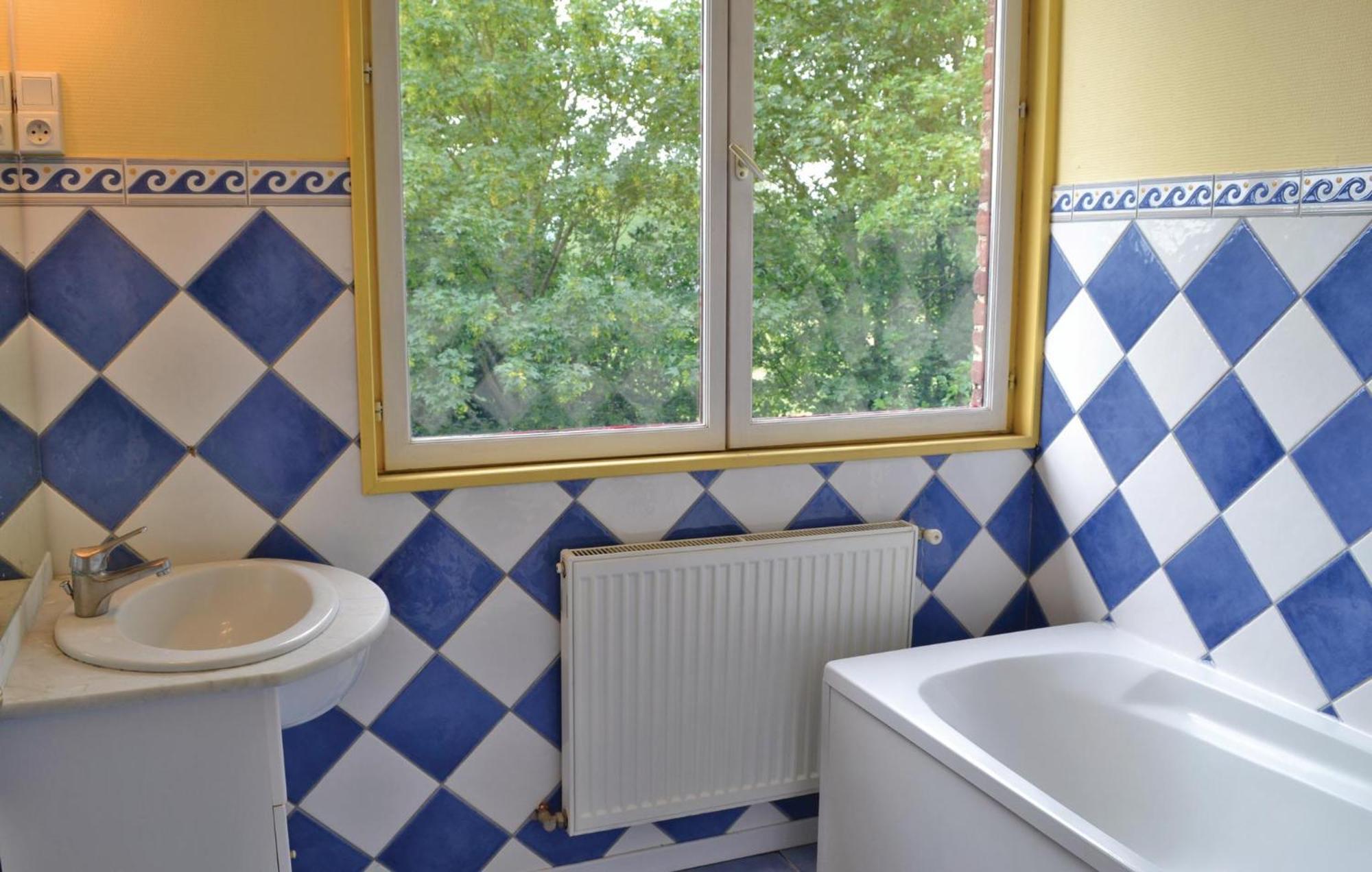 Pet Friendly Home In Quiestede With Kitchen Екстериор снимка